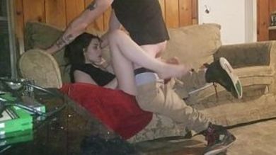 Парень снял на скрытую камеру еблю с худой одногруппницей